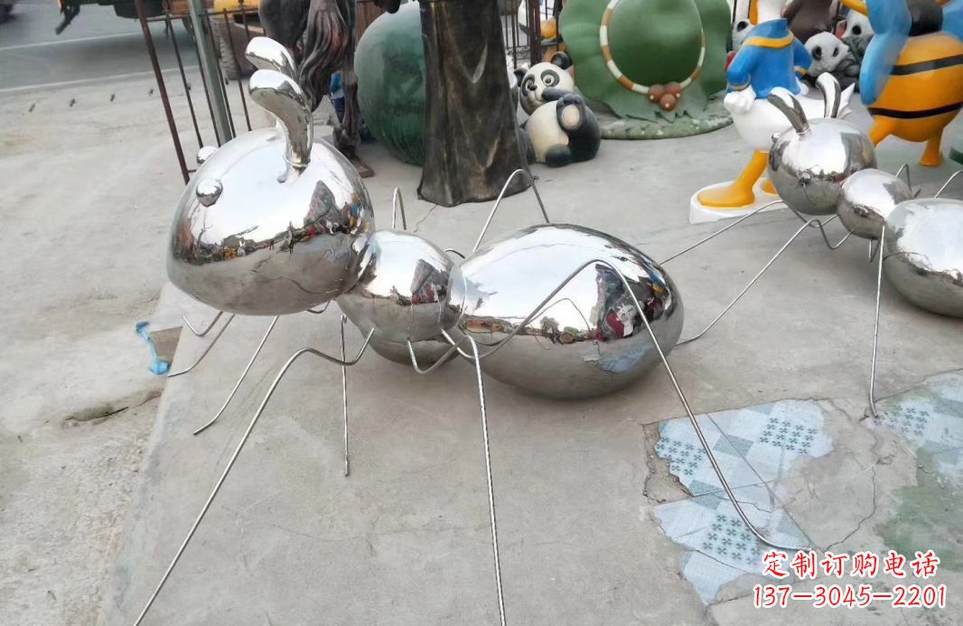 济南精致雕塑——不锈钢蚂蚁
