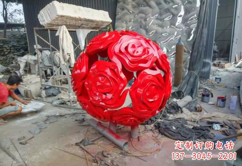 济南不锈钢玫瑰雕塑让玫瑰之美永存
