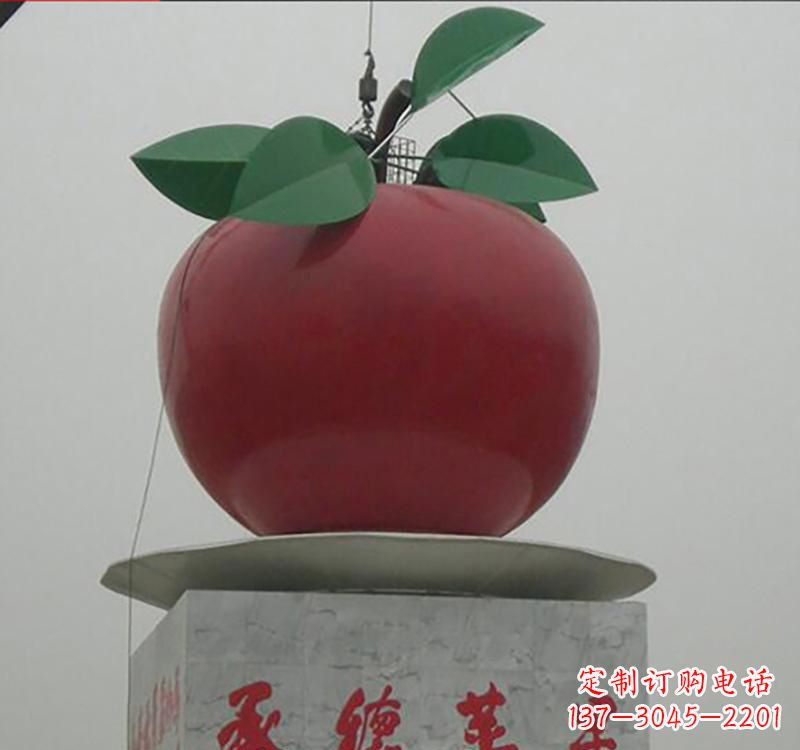 济南不锈钢广场大型苹果雕塑