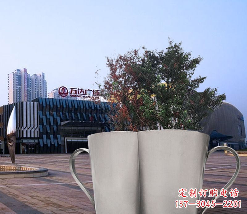 济南不锈钢花盆雕塑带来精致的艺术感受