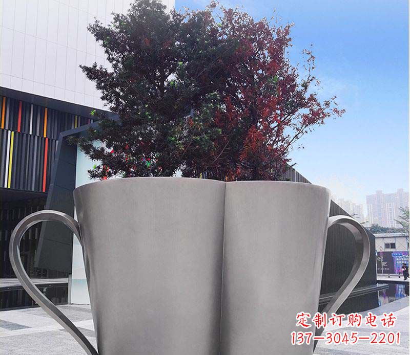 济南不锈钢广场水杯花盆雕塑