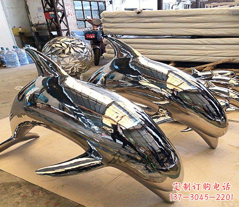 济南不锈钢海豚雕塑传承美丽的海洋文化