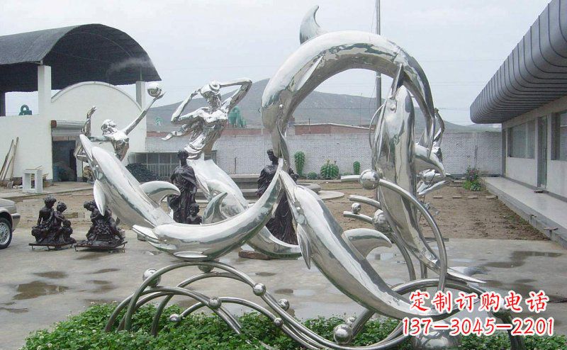 济南不锈钢海豚的灵动嬉戏