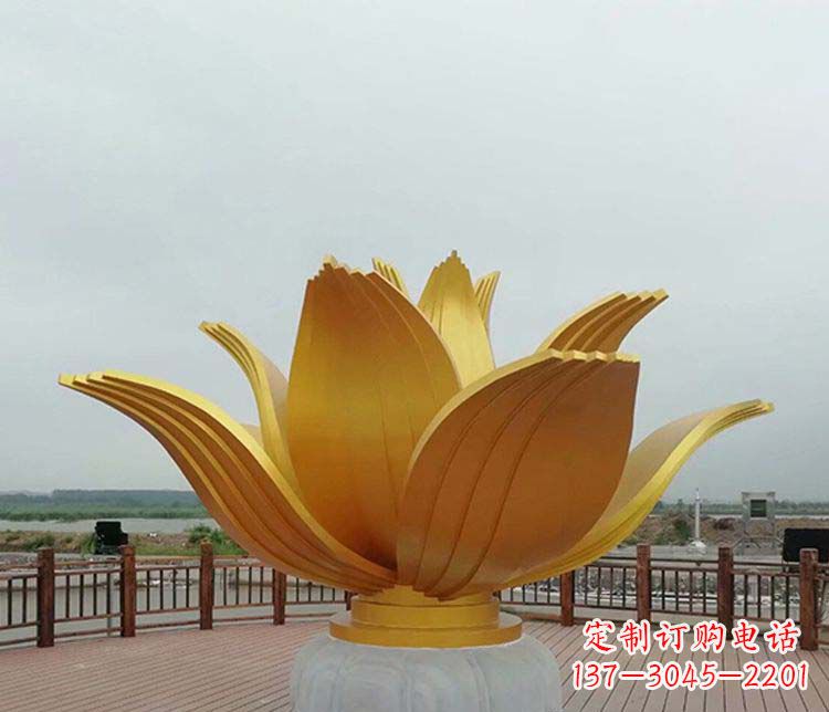 济南不锈钢荷花绽放雕塑