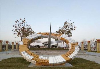 济南不锈钢公园的二十四节气日晷雕塑
