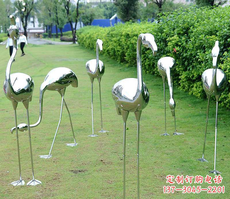 济南不锈钢火烈鸟雕塑美丽的艺术杰作