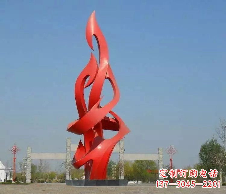 济南火苗雕塑点缀城市景观