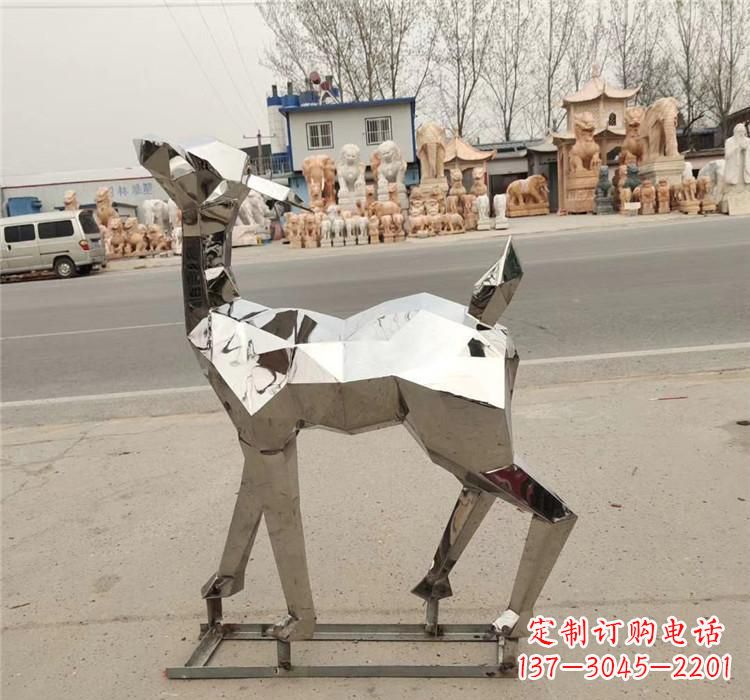 济南不锈钢几何小鹿雕塑
