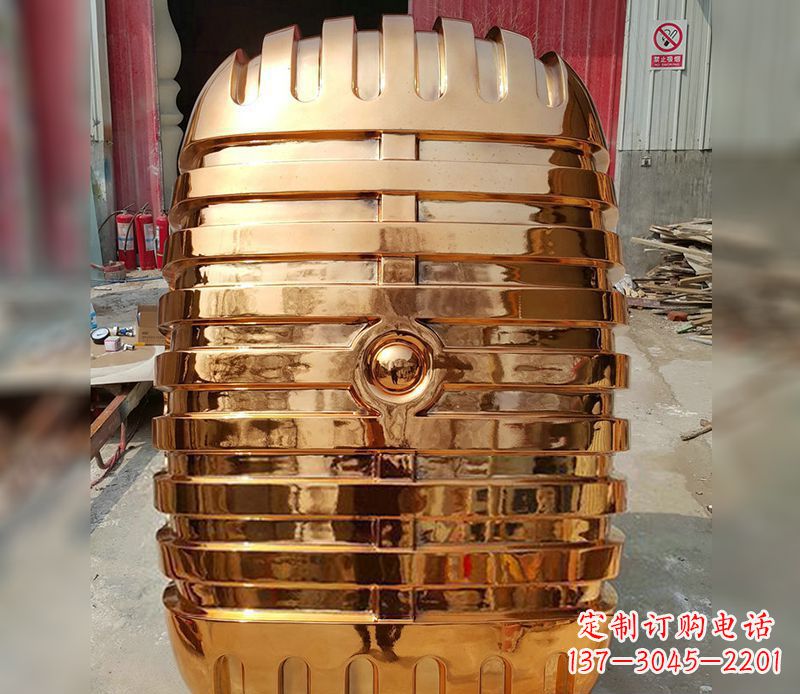济南精美不锈钢话筒雕塑