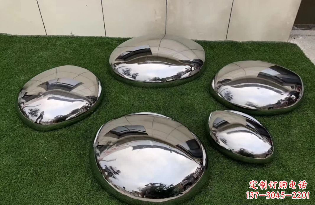 济南精致灵动的不锈钢鹅卵石雕塑