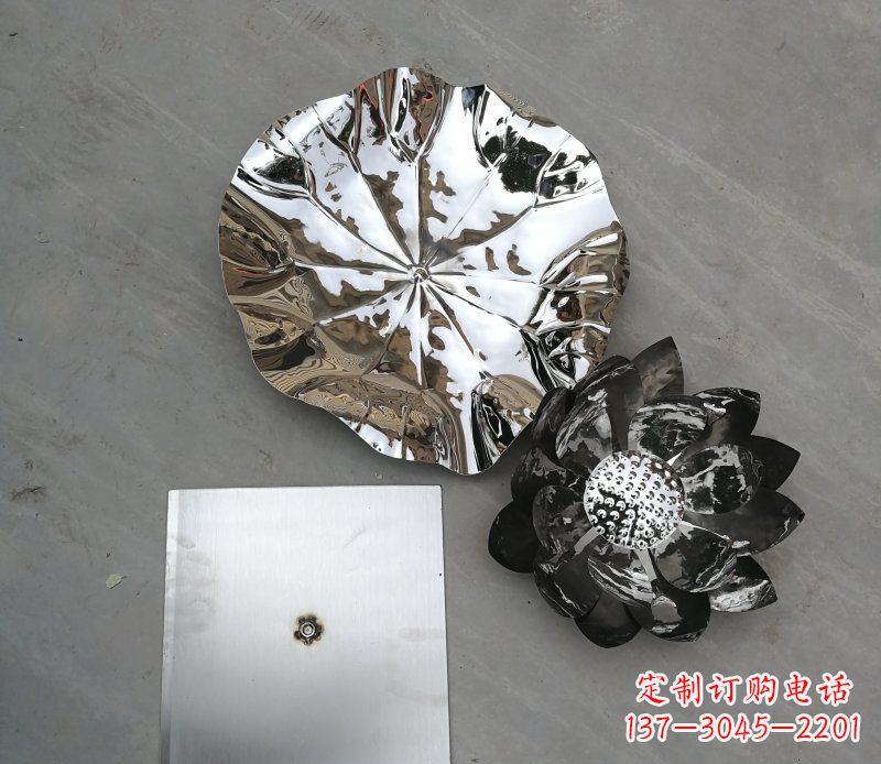 济南不锈钢镜面荷叶公园景观雕塑