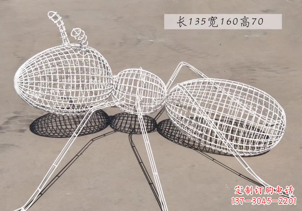 济南不锈钢镂空蚂蚁雕塑艺术精美的象征