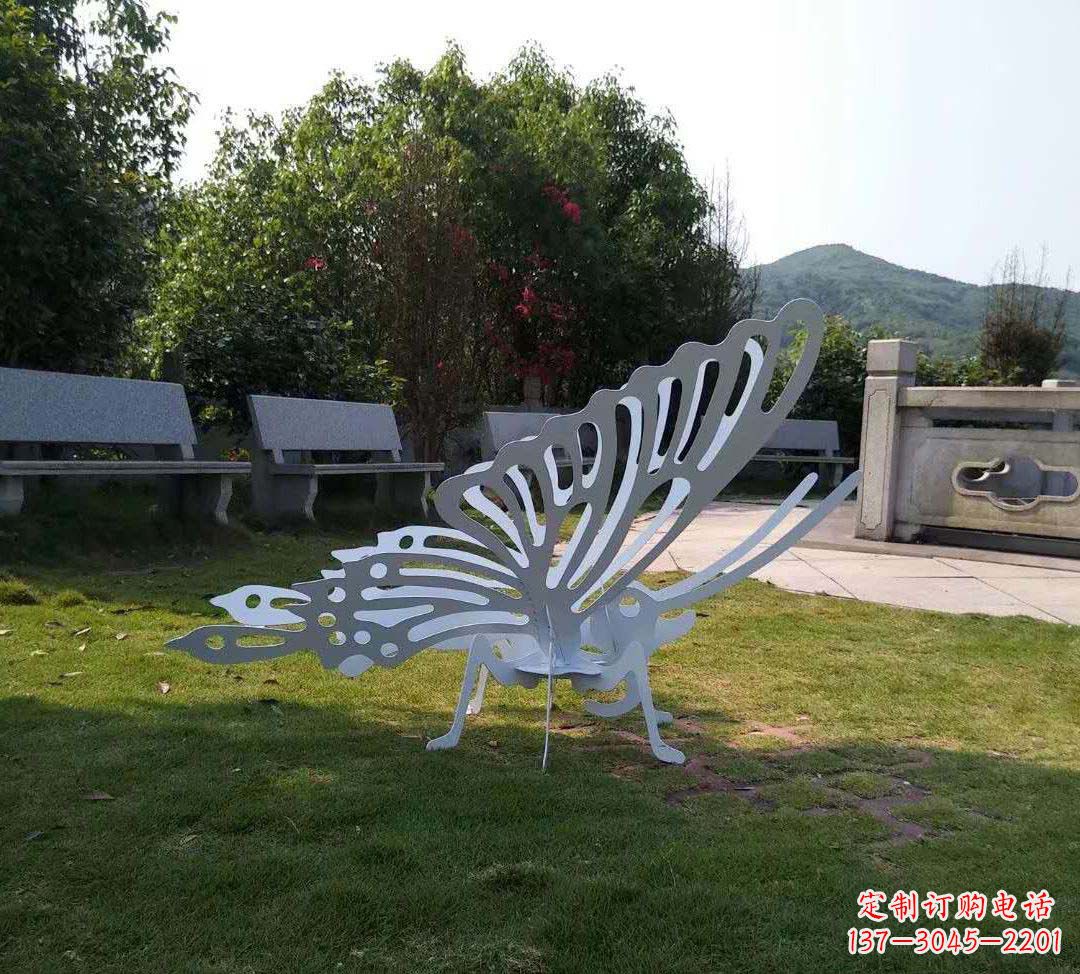济南不锈钢镂空蝴蝶装饰雕塑精美雕塑点缀美好生活