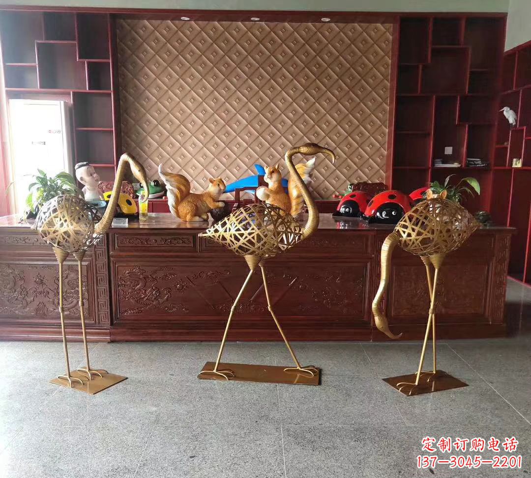 济南不锈钢火烈鸟雕塑——熠熠生辉