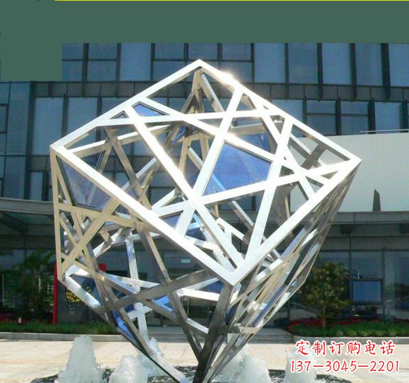 济南不锈钢镂空魔方雕塑艺术与智慧的完美结合