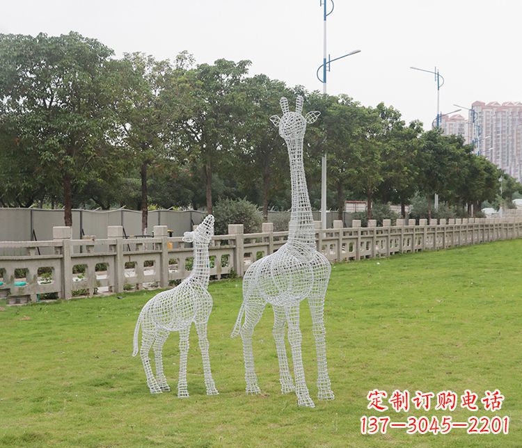 济南精美的不锈钢长颈鹿雕塑