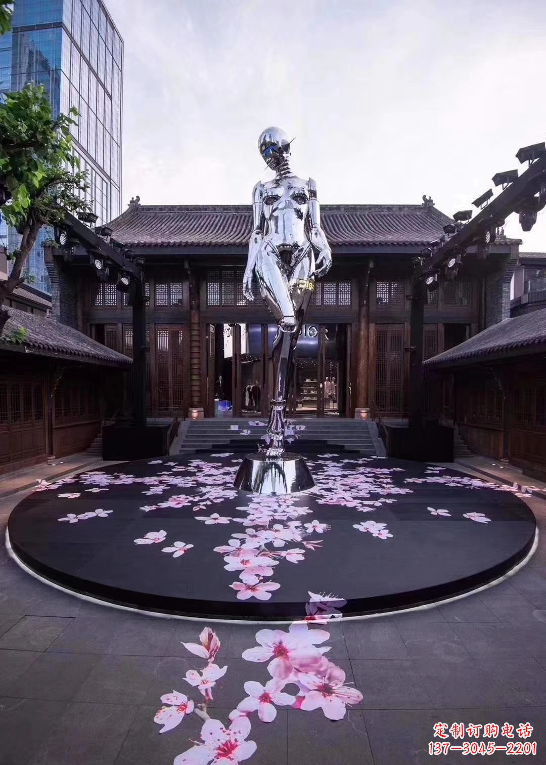 济南美女雕塑点亮城市之美