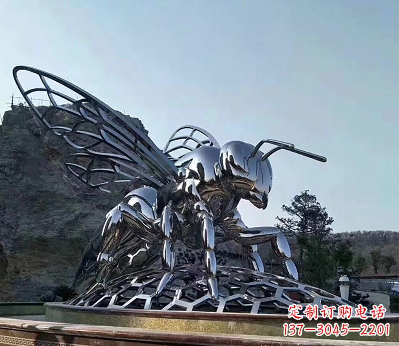 济南不锈钢蜜蜂雕塑精美雕塑点缀环境