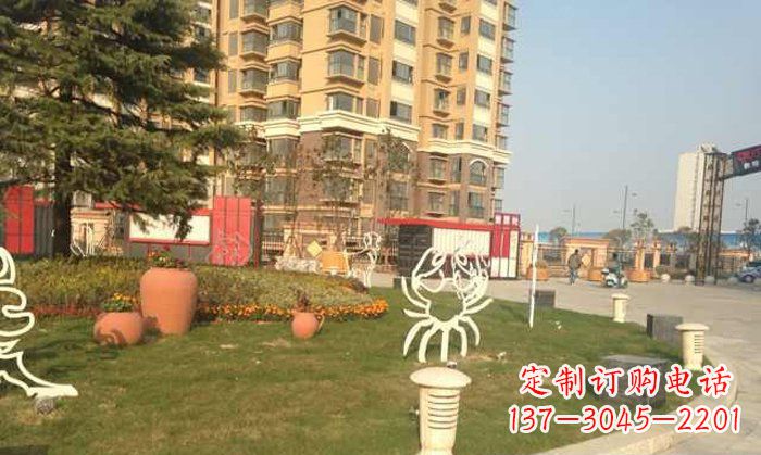 济南不锈钢螃蟹雕塑精致美观的艺术之作