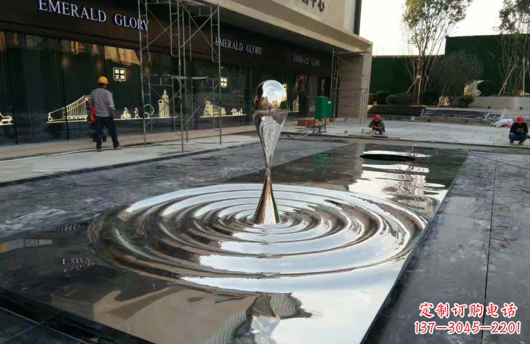 济南不锈钢水滴雕塑美丽的艺术表现