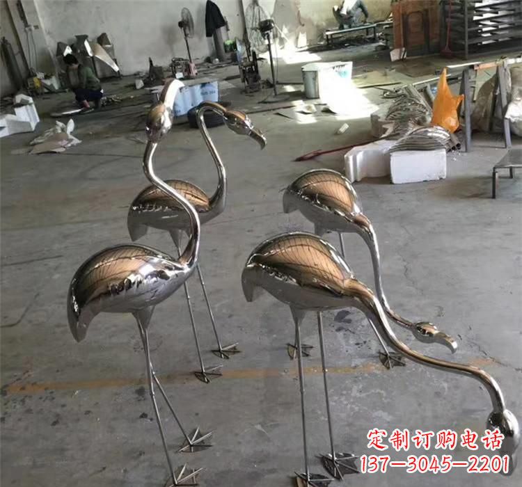 济南不锈钢火烈鸟雕塑给家园带来灿烂的光芒