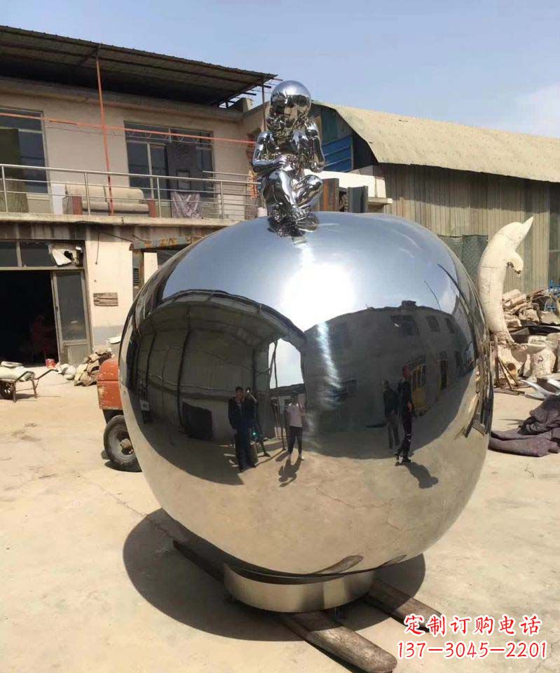 济南精美不锈钢苹果雕塑
