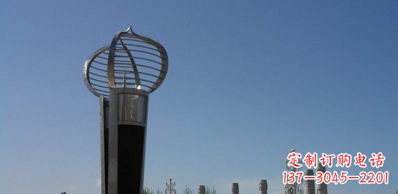 济南不锈钢火炬形雕塑熠熠生辉