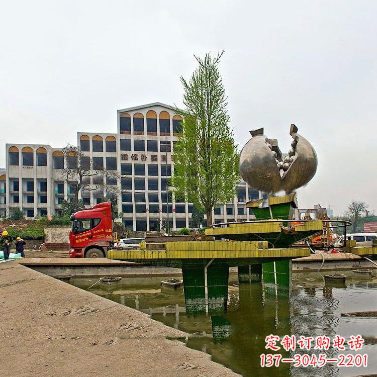济南不锈钢石榴景观雕塑美丽的艺术之旅