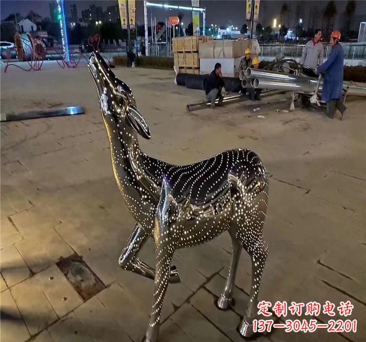 济南时尚优雅的不锈钢小鹿雕塑