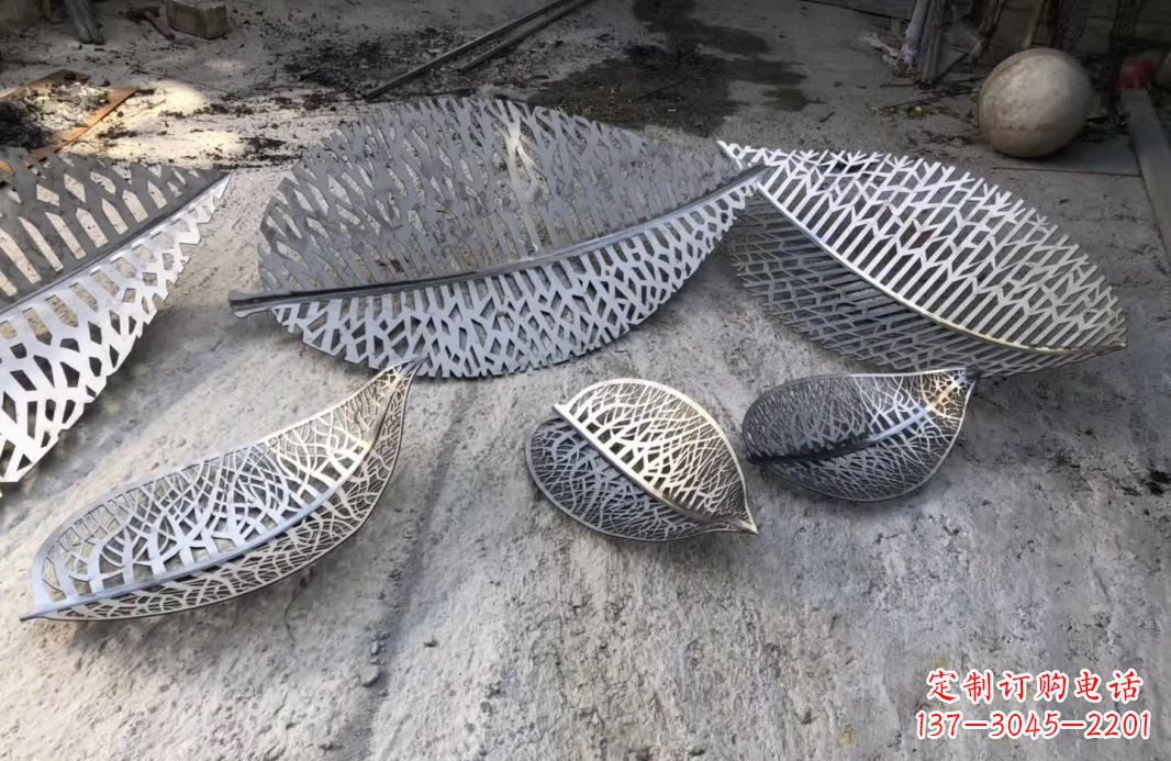 济南不锈钢树叶景观雕塑12