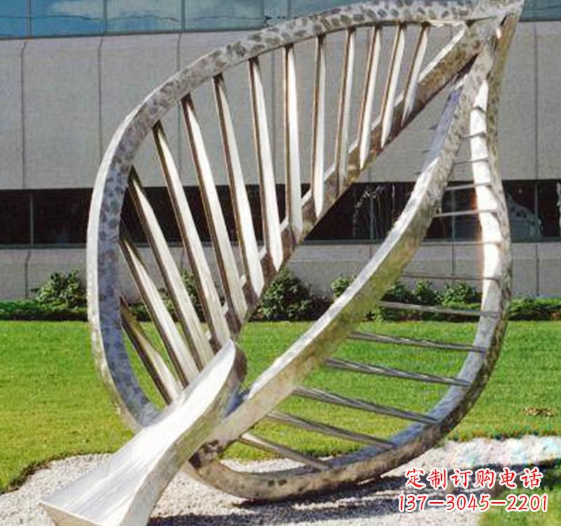 济南不锈钢树叶镂空景观雕塑精美而古朴