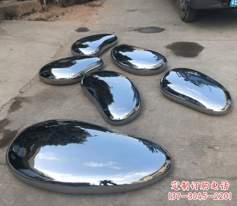 济南水滴雕塑——不锈钢的精美之作