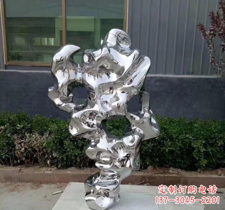 济南精美太湖石雕塑,给环境带来灿烂光彩
