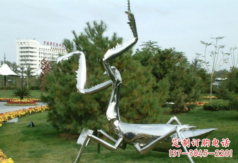 济南不锈钢螳螂雕塑艺术的精美结晶