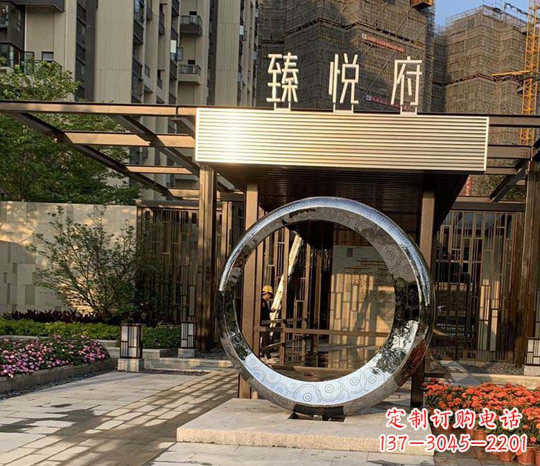 济南不锈钢小区圆环雕塑赋予小区景观更多美感