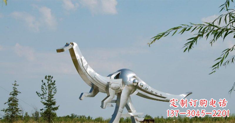 济南不锈钢鸭嘴龙雕塑传递自然之美