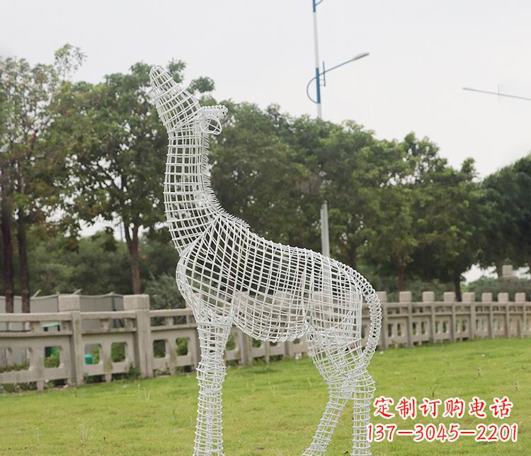 济南不锈钢长颈鹿雕塑——艺术精美的象征
