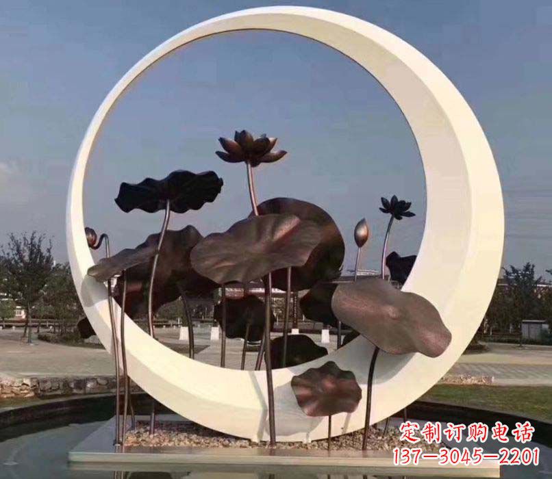 济南不锈钢圆环荷花景观雕塑