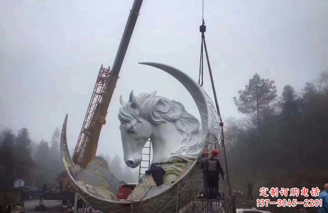 济南不锈钢月亮雕塑
