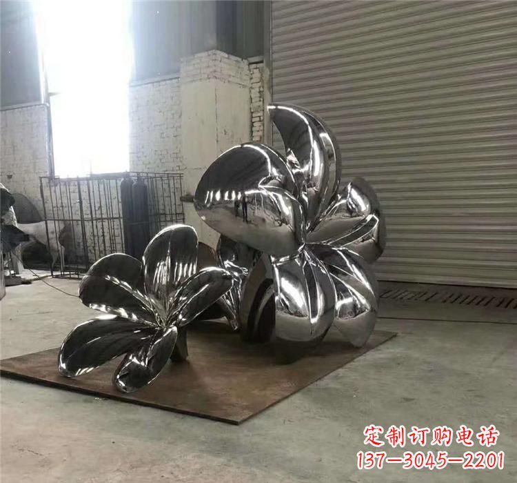 济南不锈钢植物镜面荷花雕塑