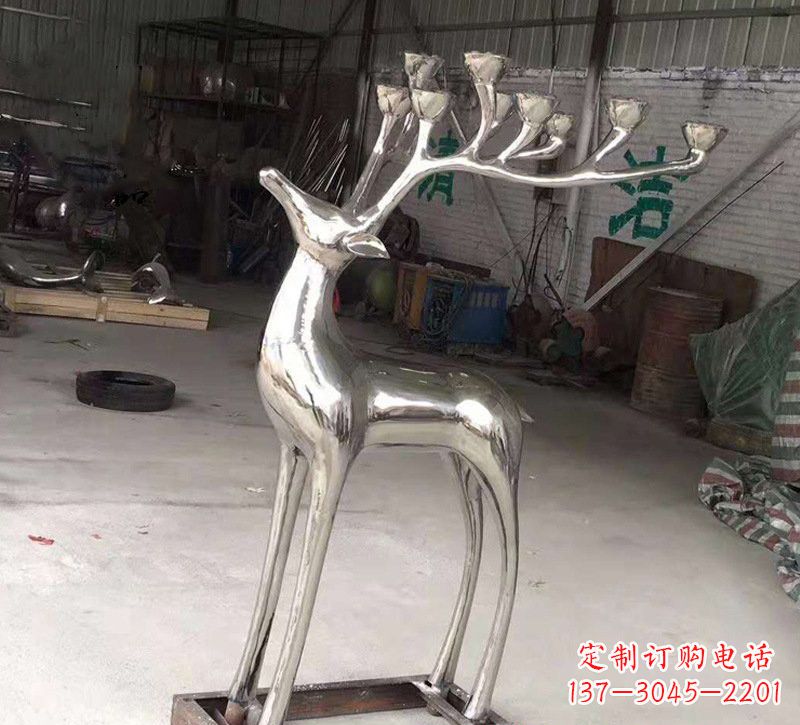 济南精美梅花鹿雕塑——点亮不锈钢烛台