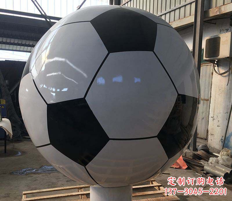济南不锈钢足球雕塑精美的艺术品