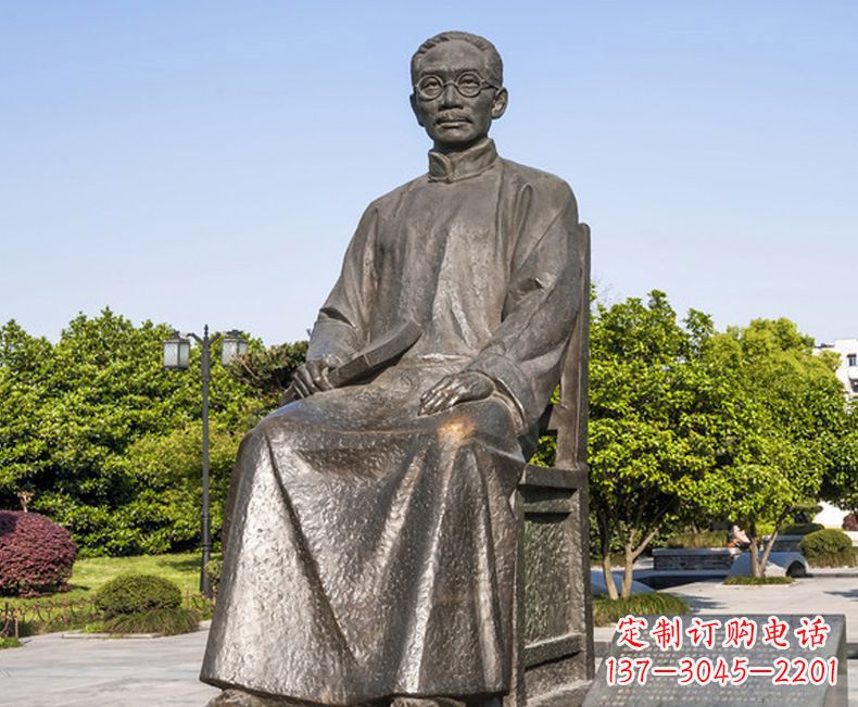 济南蔡元培一位教育家的雕塑