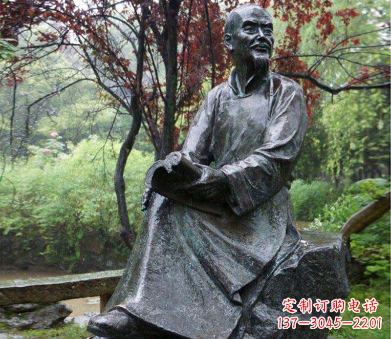 济南纪念古代名人的雕塑