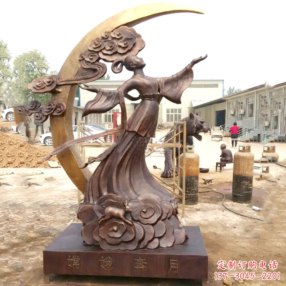 济南绚丽嫦娥-神话中的上古美女雕像