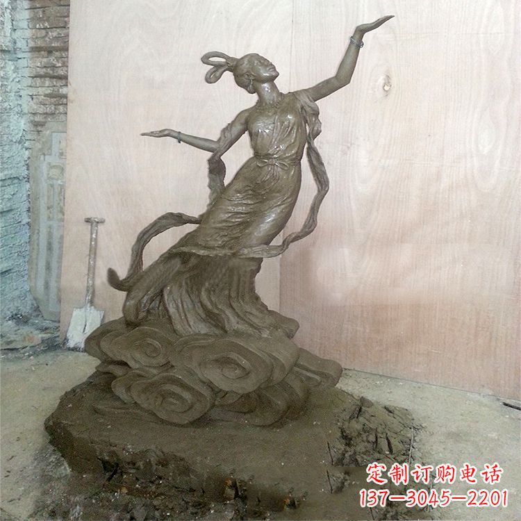 济南嫦娥雕塑泥稿