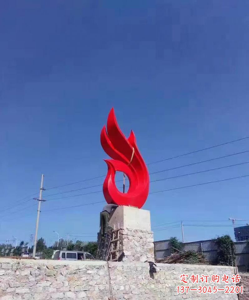 济南凤凰雕塑点缀城市的不锈钢景观