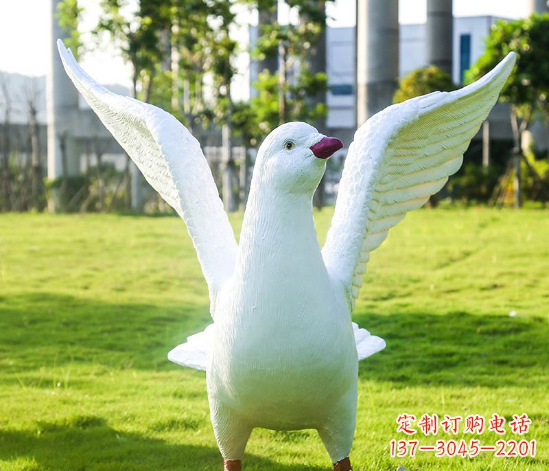 济南和平鸽雕塑传递和平信息