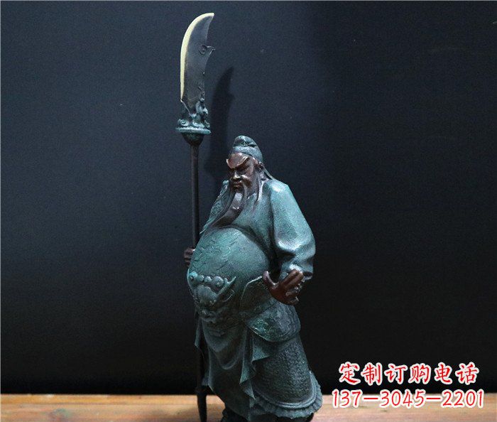 济南玻璃钢仿铜关公雕塑