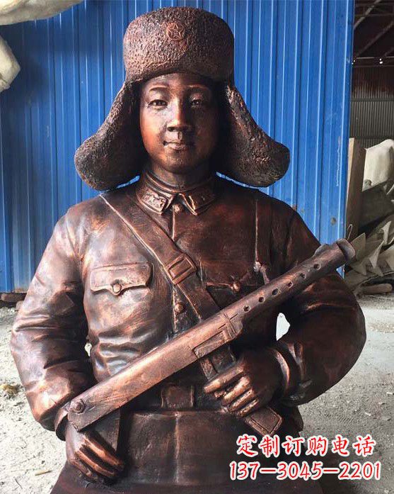 济南雷锋雕塑象征着无私奉献的力量